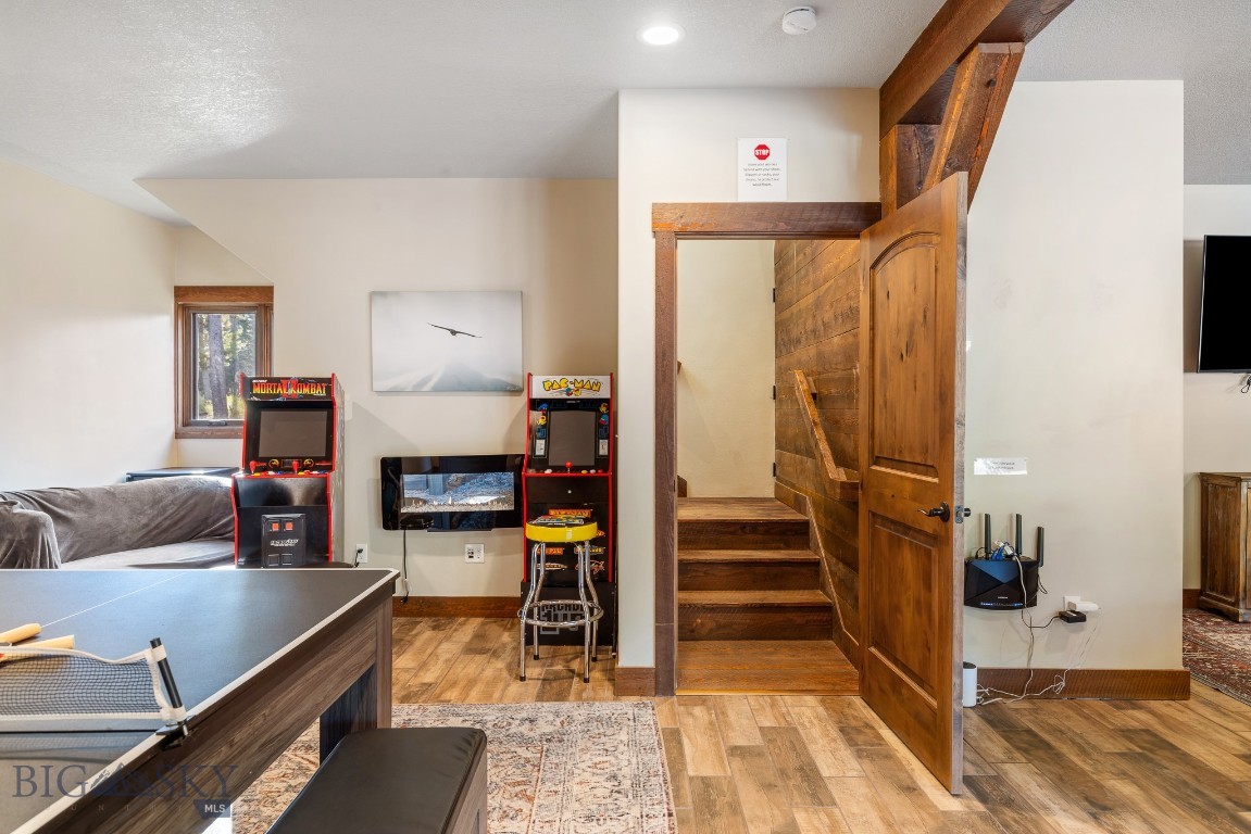 319 Skywood Drive