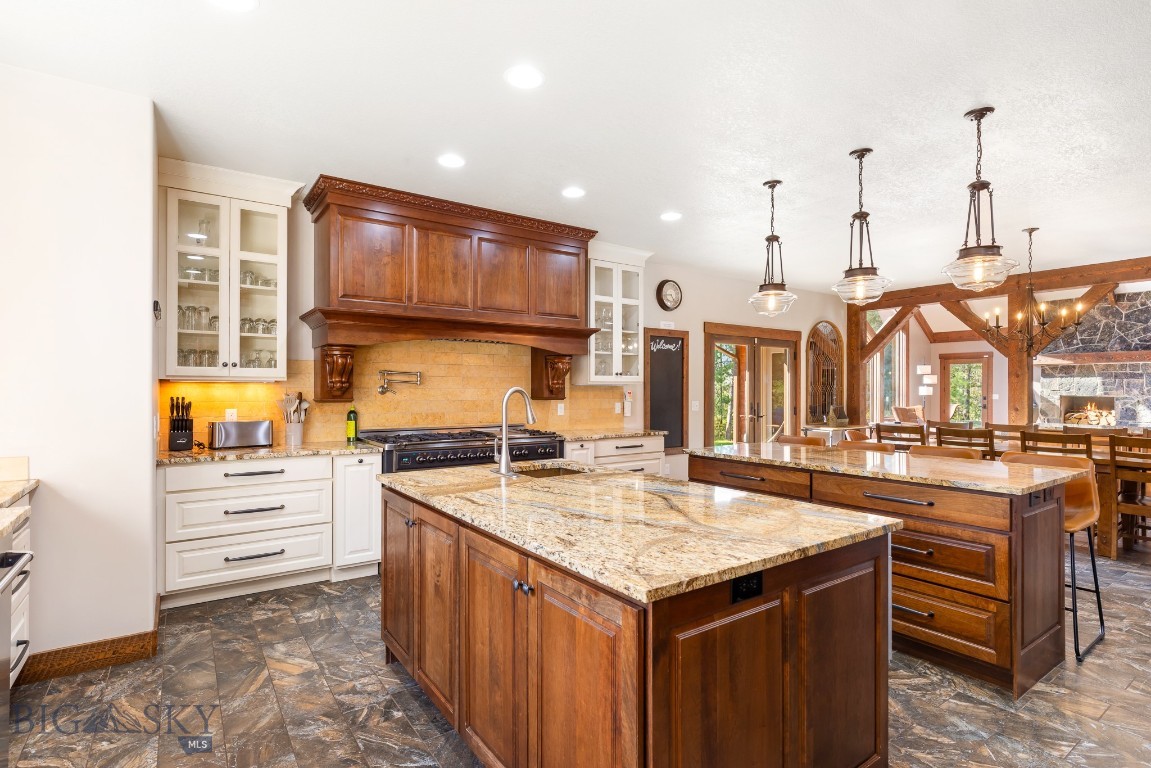 319 Skywood Drive