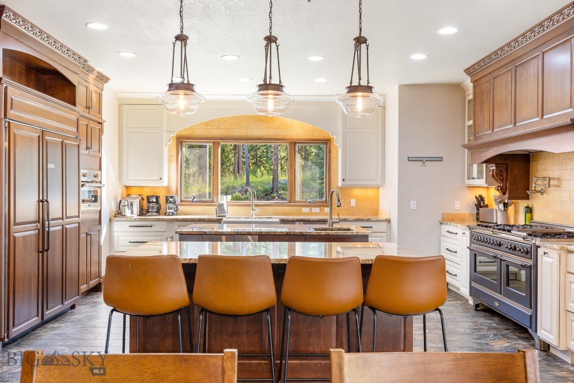 319 Skywood Drive