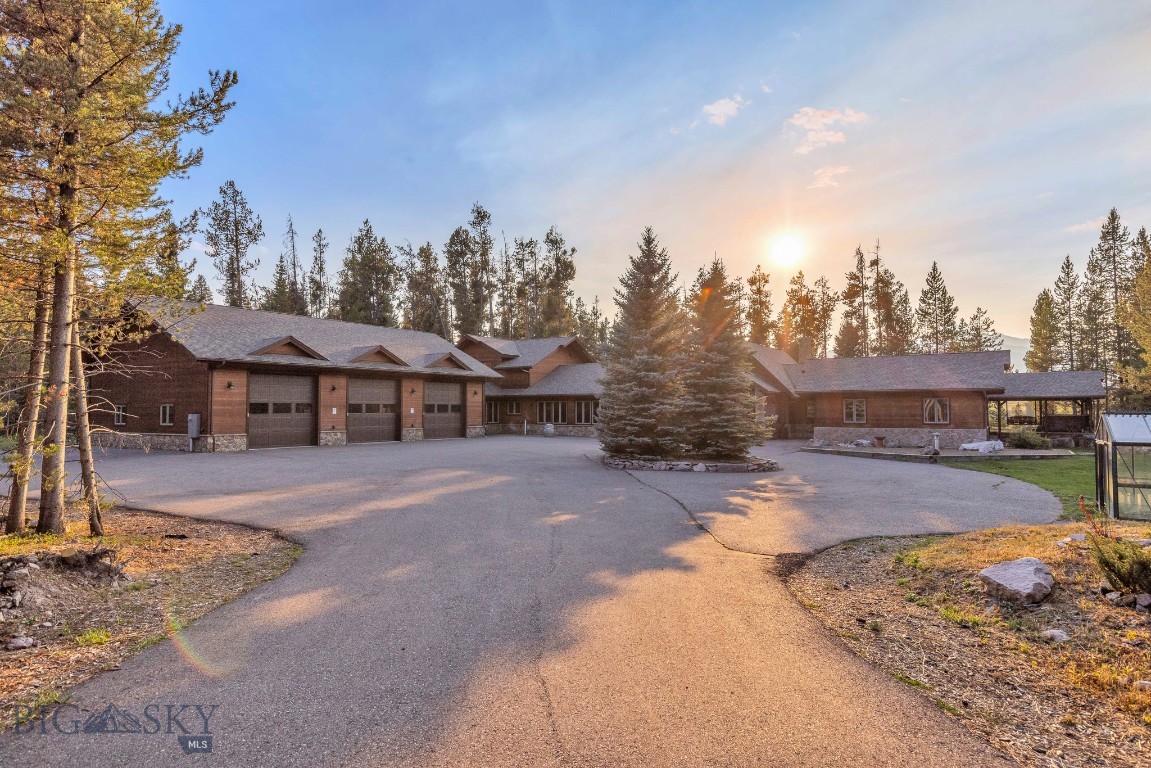 319 Skywood Drive