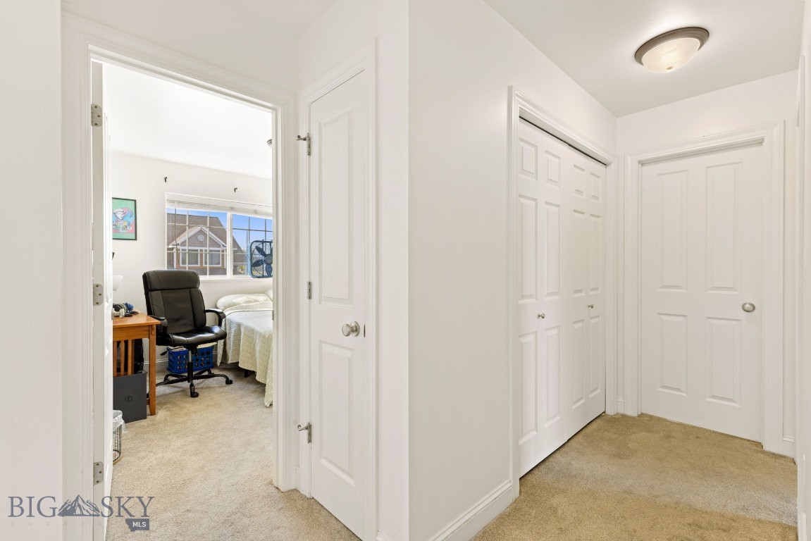 4091/4095 Diamond Street
