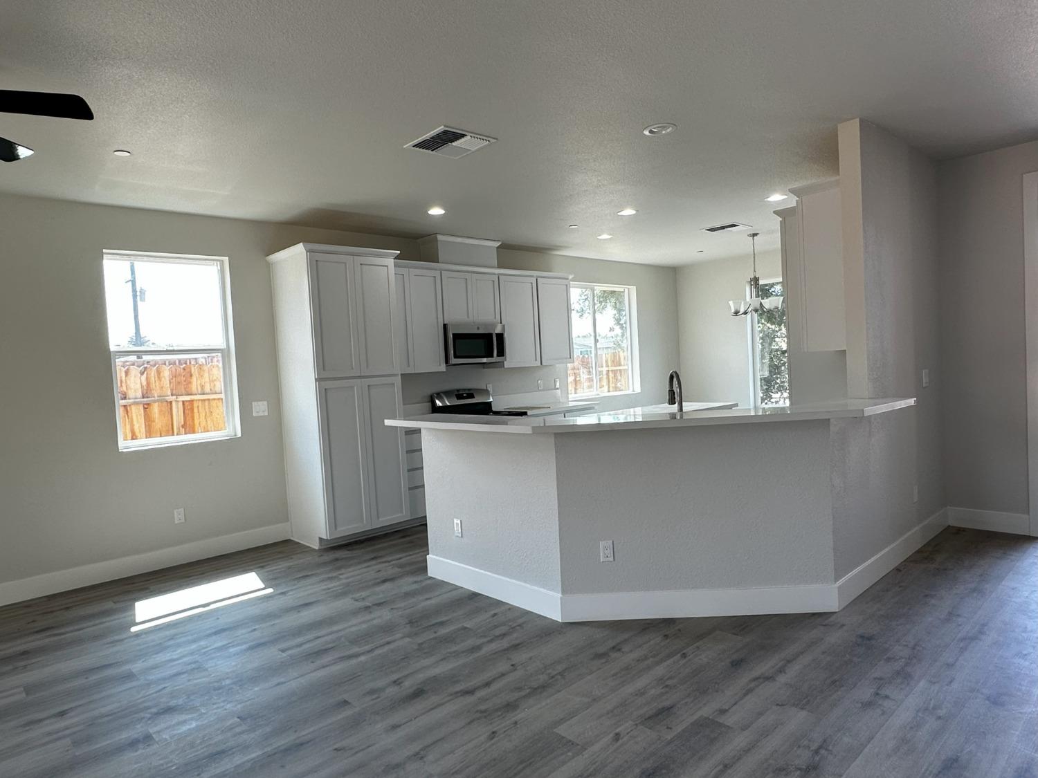 6712 Wyatt Circle