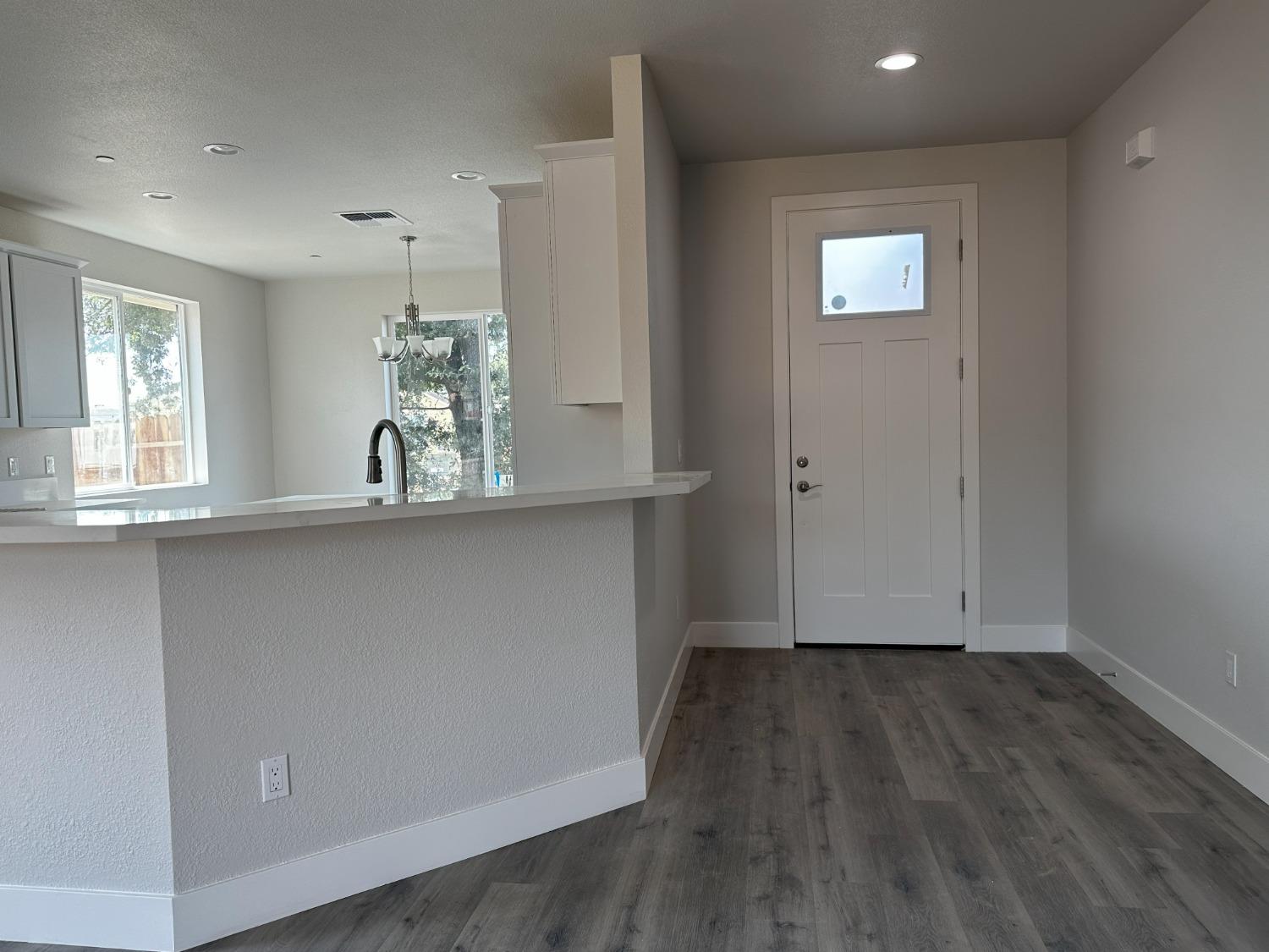 6712 Wyatt Circle