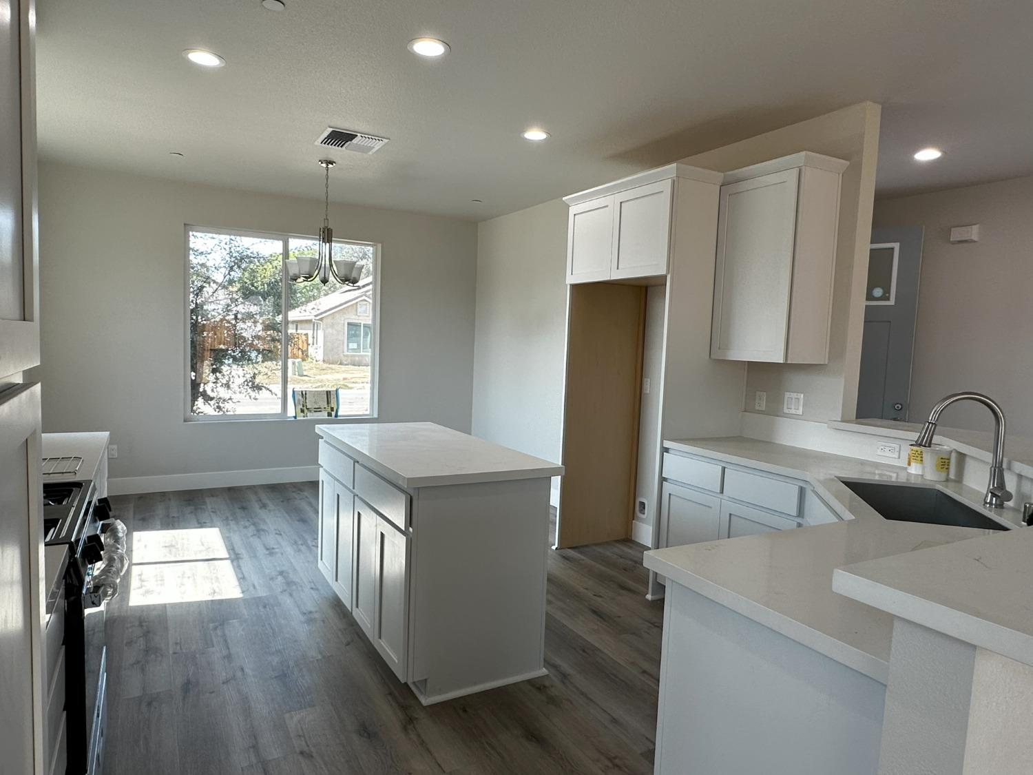 6712 Wyatt Circle