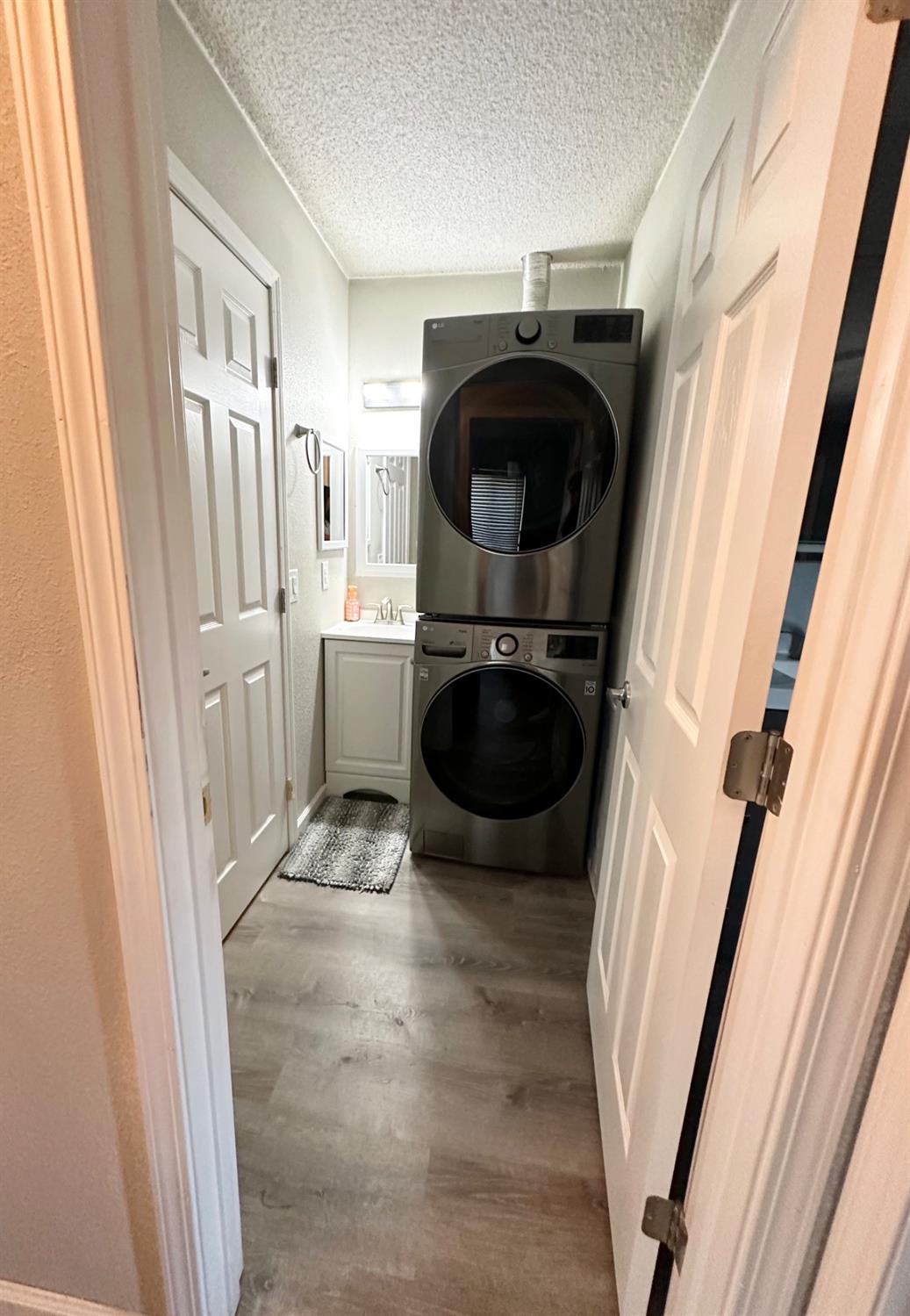 1227 Casita Drive 1