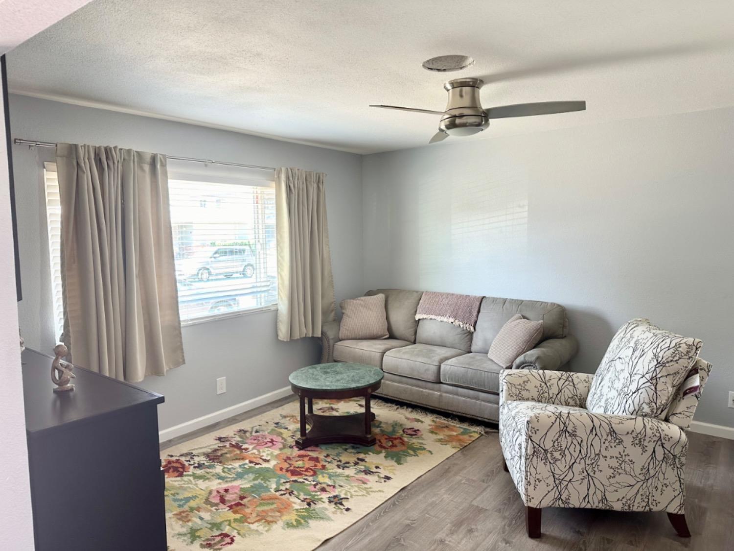 1227 Casita Drive 1