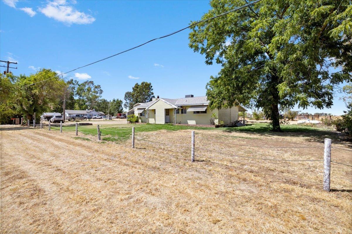 6730 Short Way