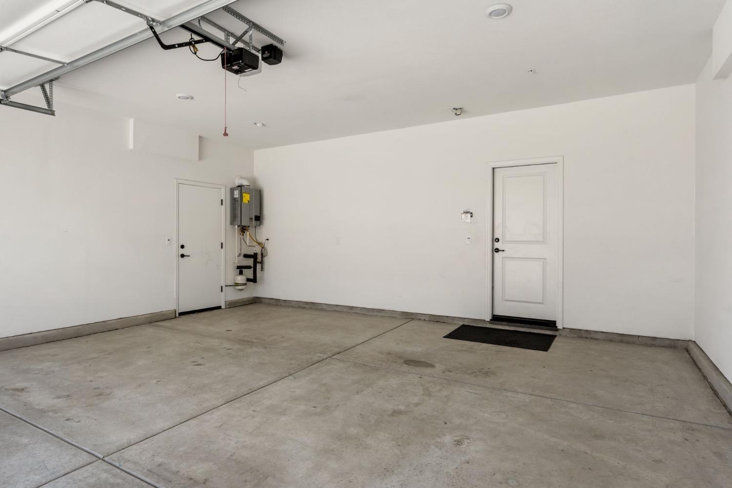 6104 Campus Parkway