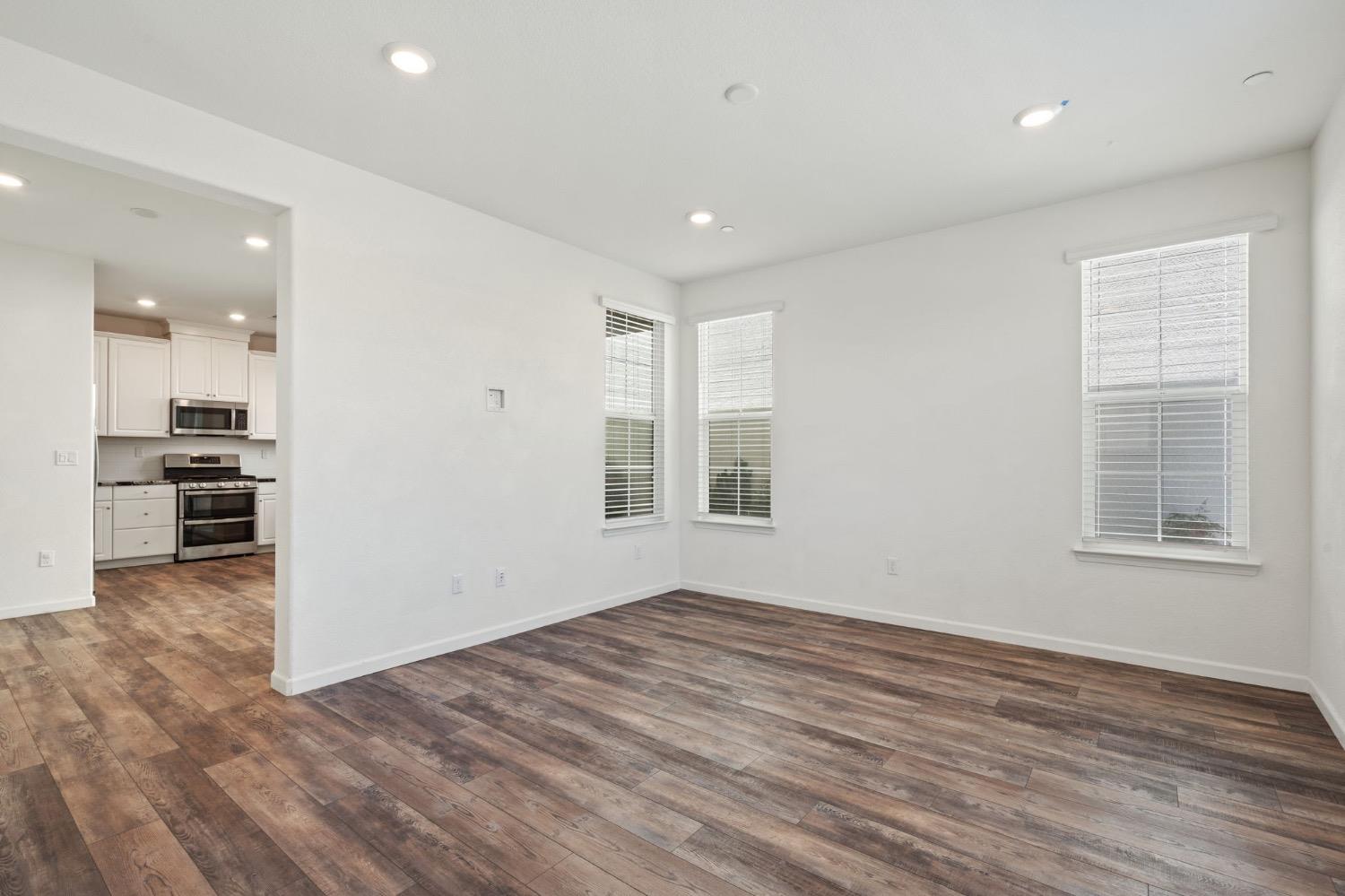 6104 Campus Parkway