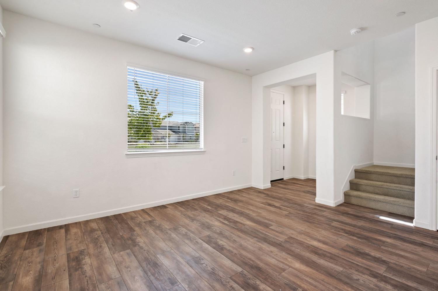 6104 Campus Parkway