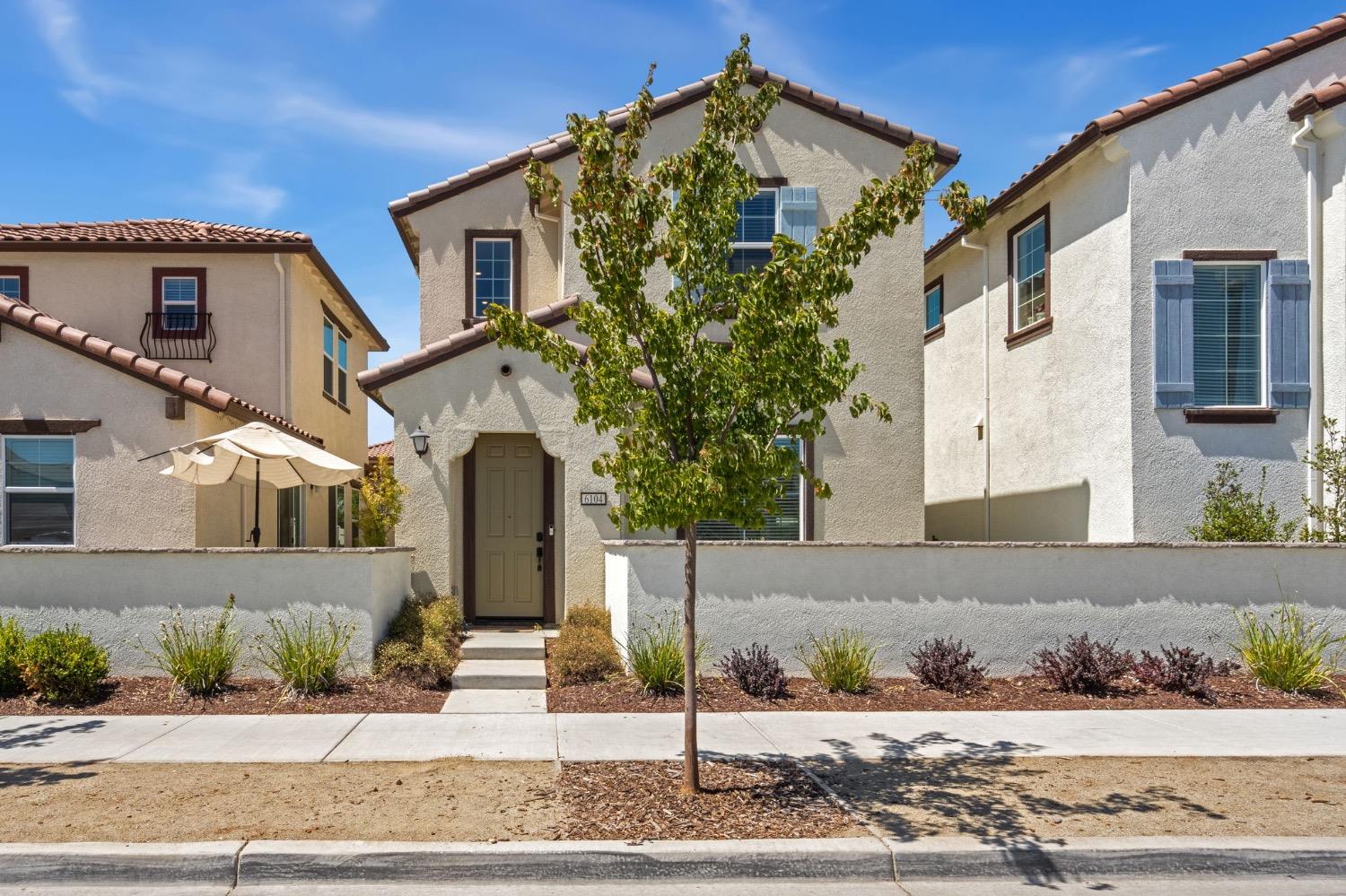 6104 Campus Parkway