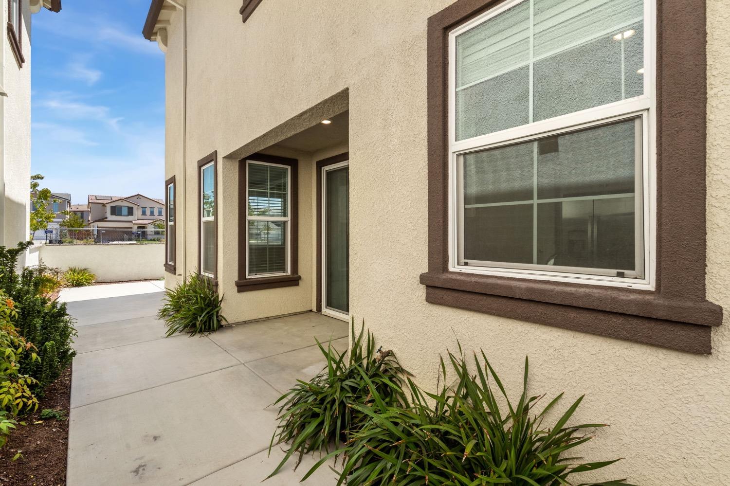 6104 Campus Parkway