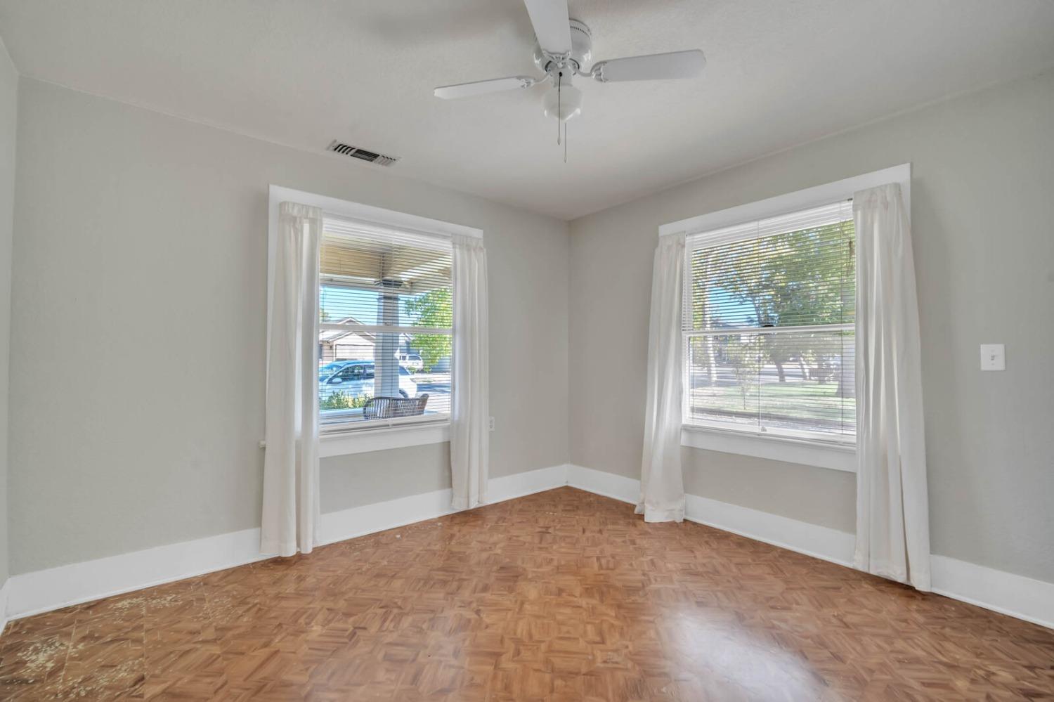 742 I Street