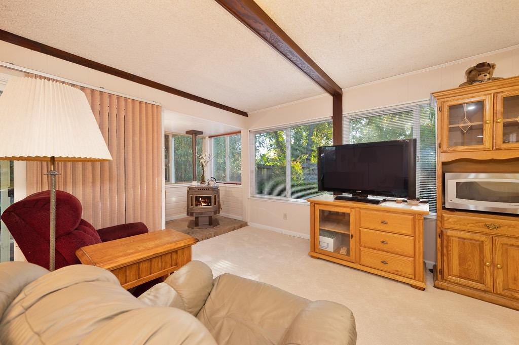 8090 Willow Glen Court