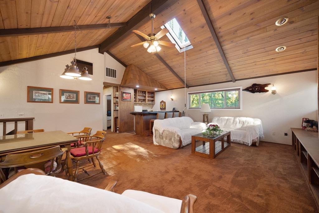 8090 Willow Glen Court