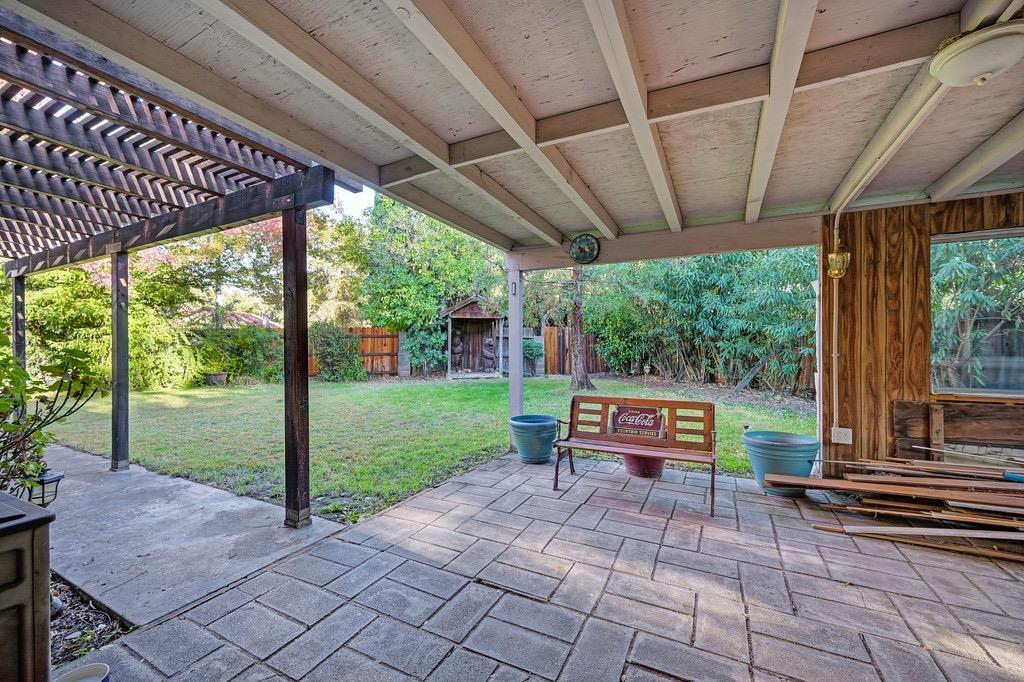 8090 Willow Glen Court