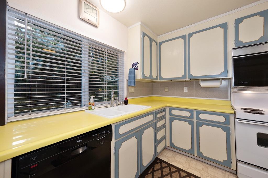 8090 Willow Glen Court
