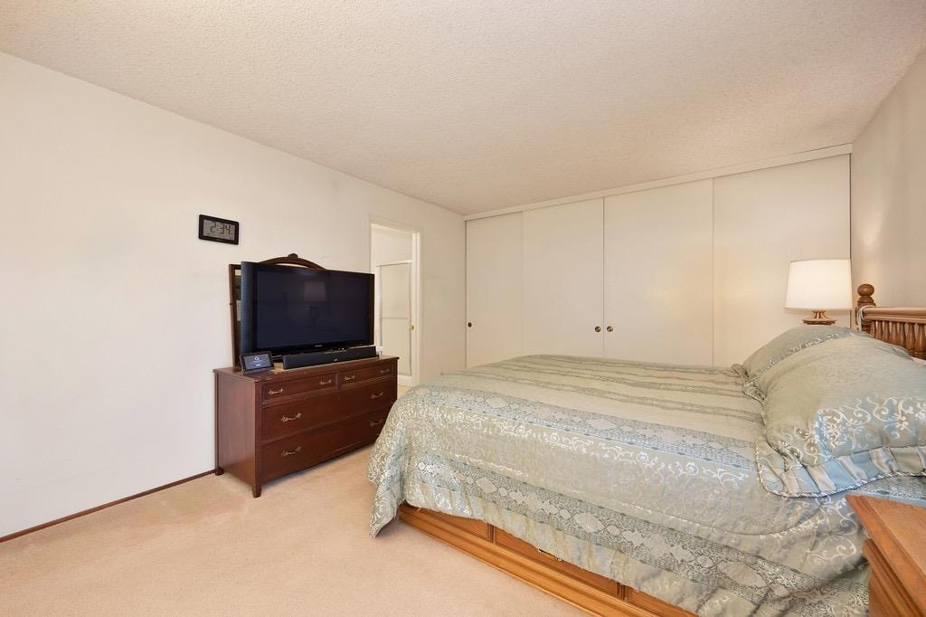 8090 Willow Glen Court