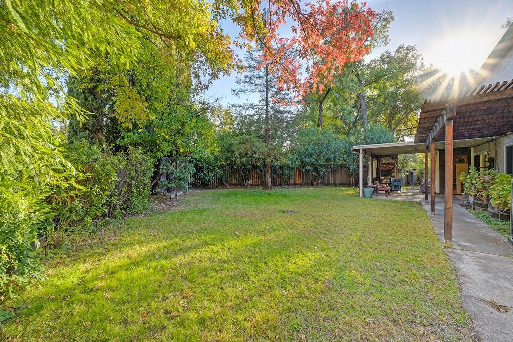 8090 Willow Glen Court