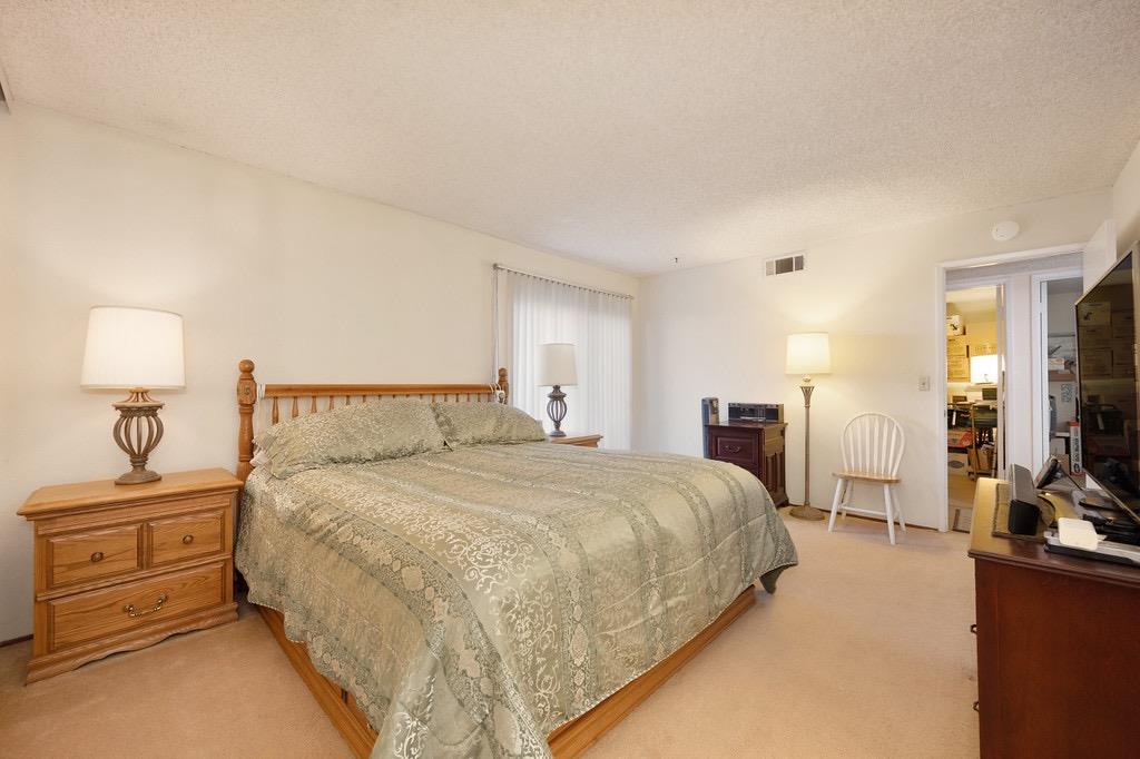 8090 Willow Glen Court