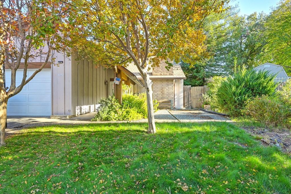 8090 Willow Glen Court