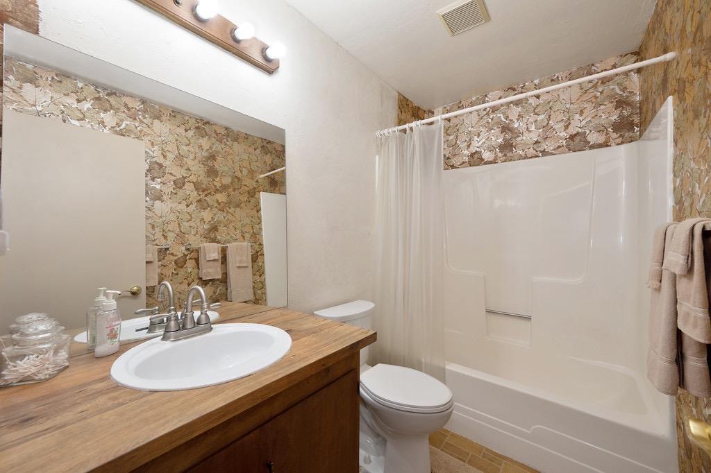 8090 Willow Glen Court