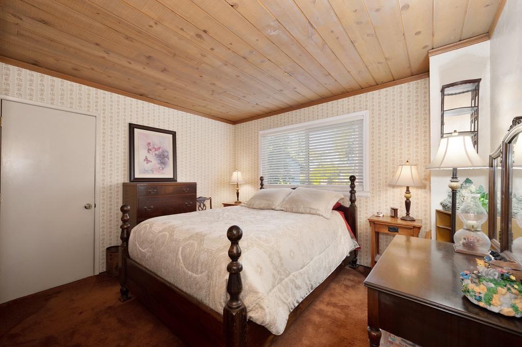 8090 Willow Glen Court