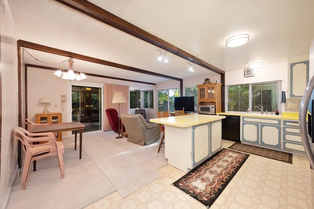 8090 Willow Glen Court