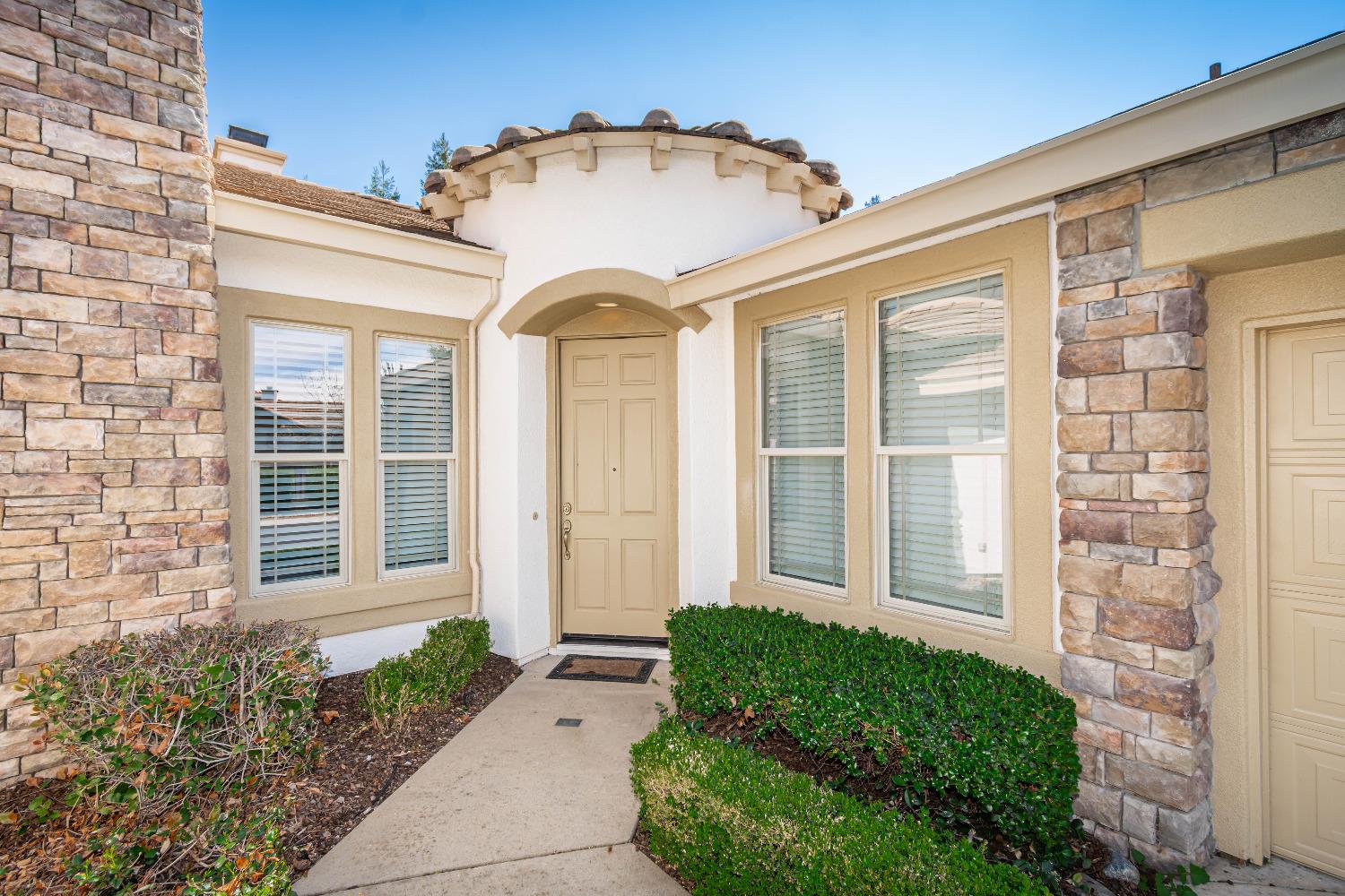 1672 Avondale Drive
