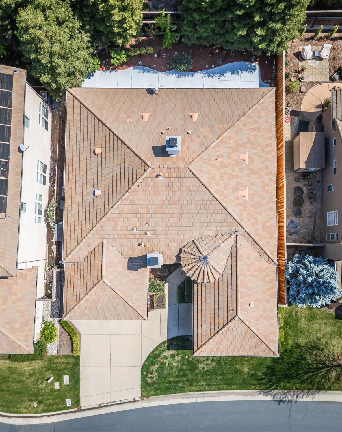 1672 Avondale Drive