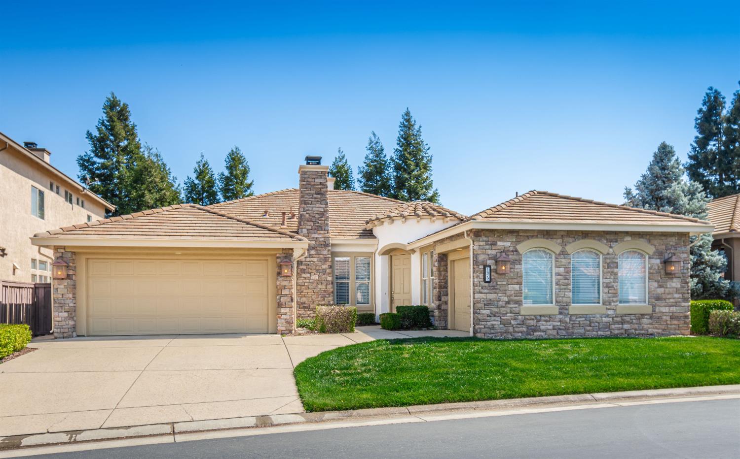 1672 Avondale Drive