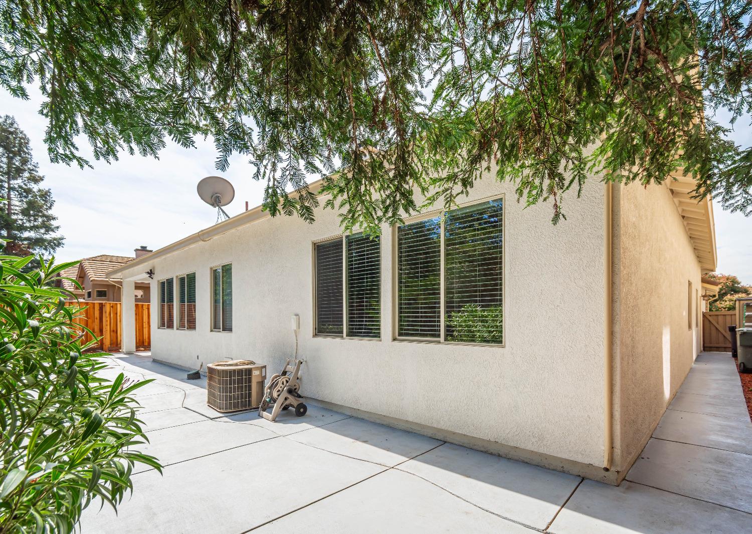 1672 Avondale Drive