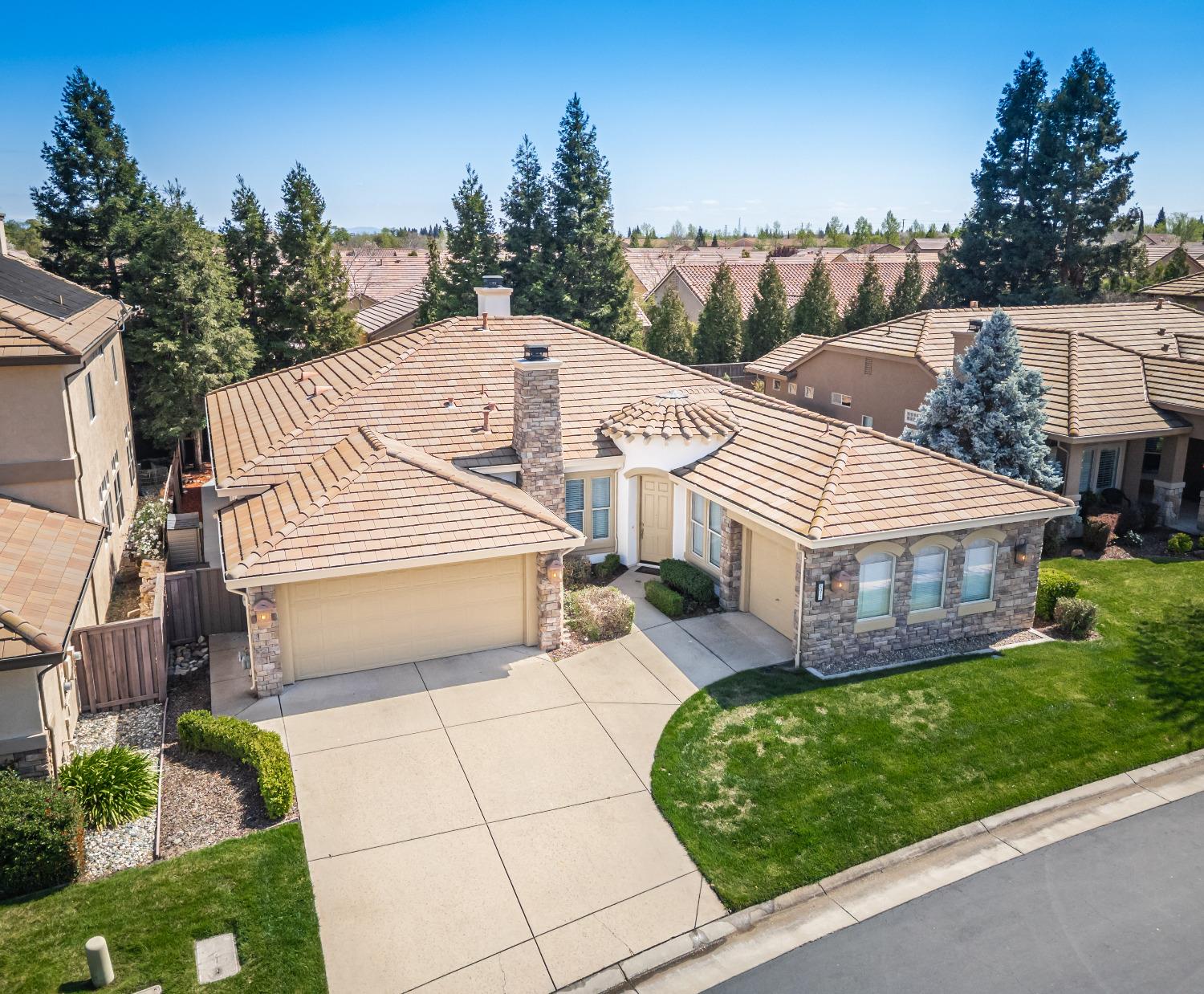 1672 Avondale Drive