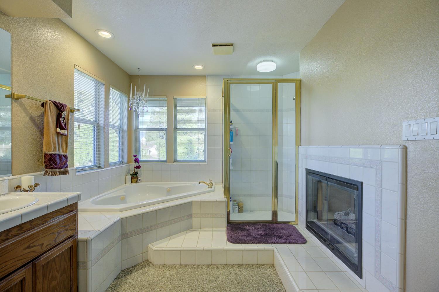 1305 Green Valley Court