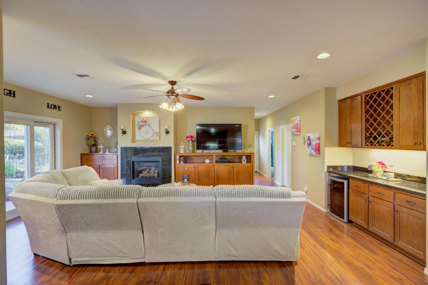1305 Green Valley Court