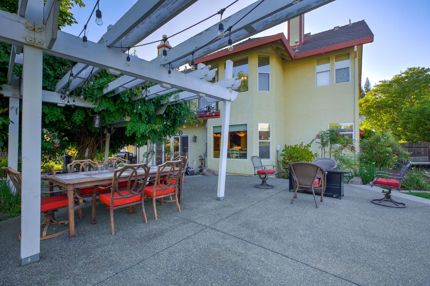 1305 Green Valley Court