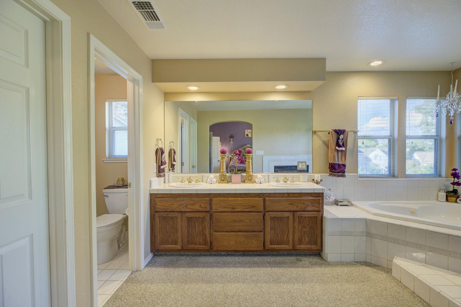 1305 Green Valley Court