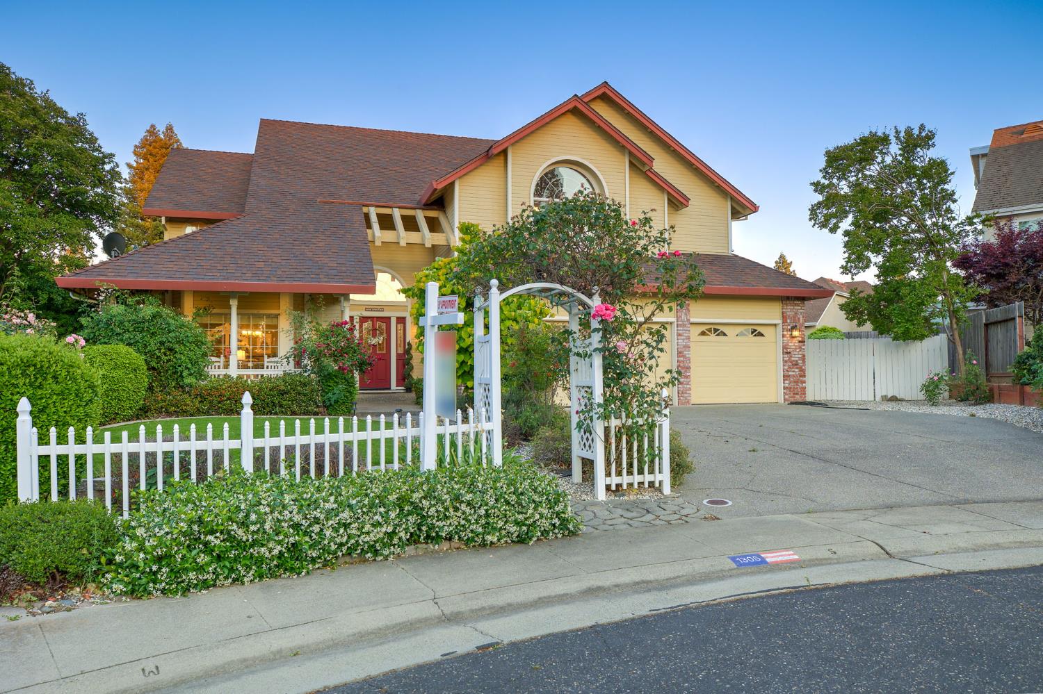 1305 Green Valley Court