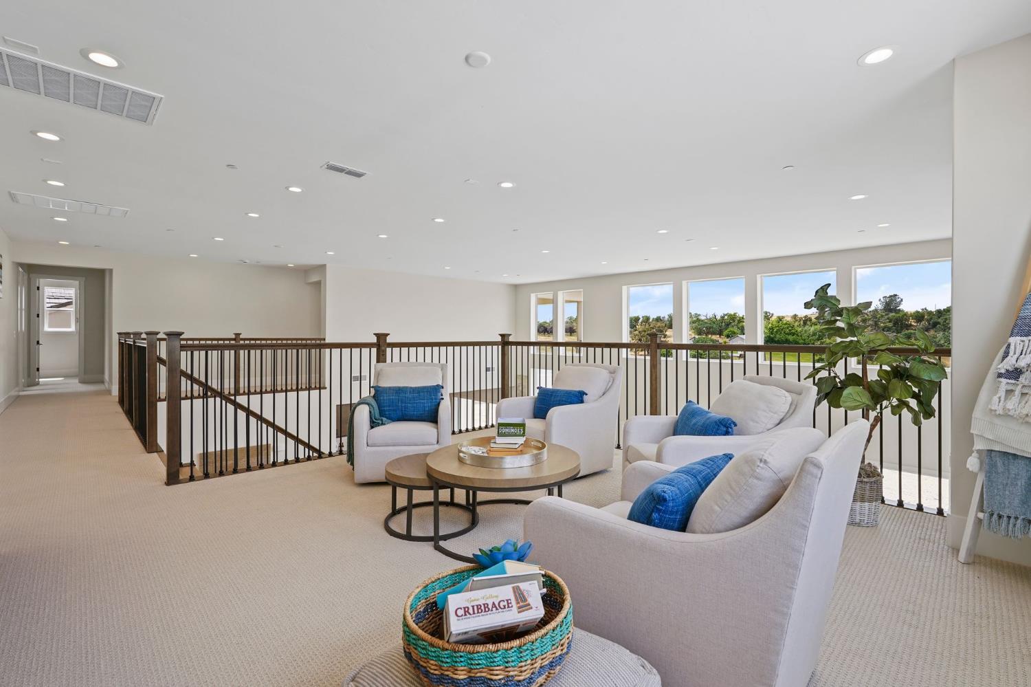 1190 Hillside Court
