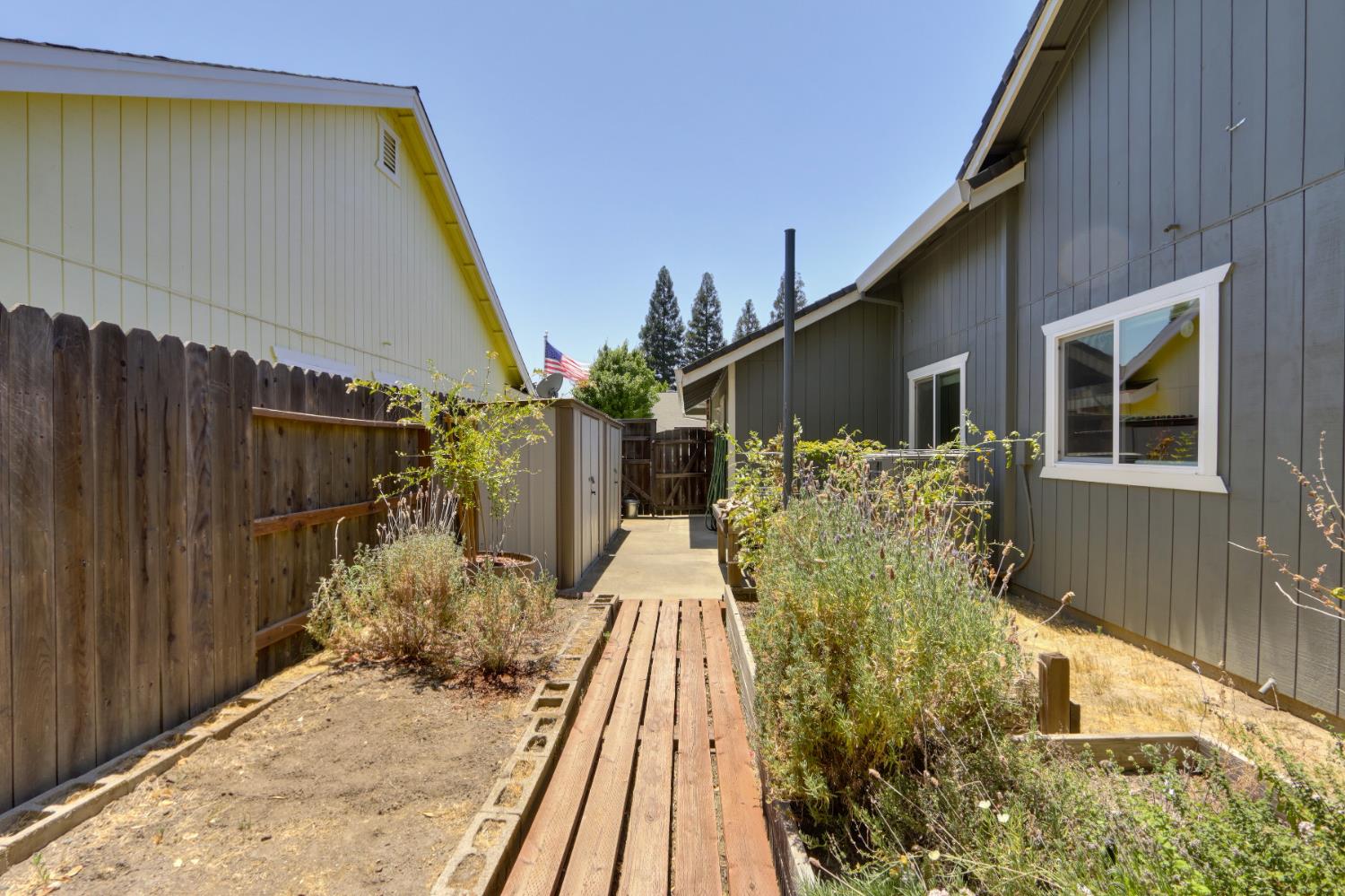 1412 Kennedy Drive