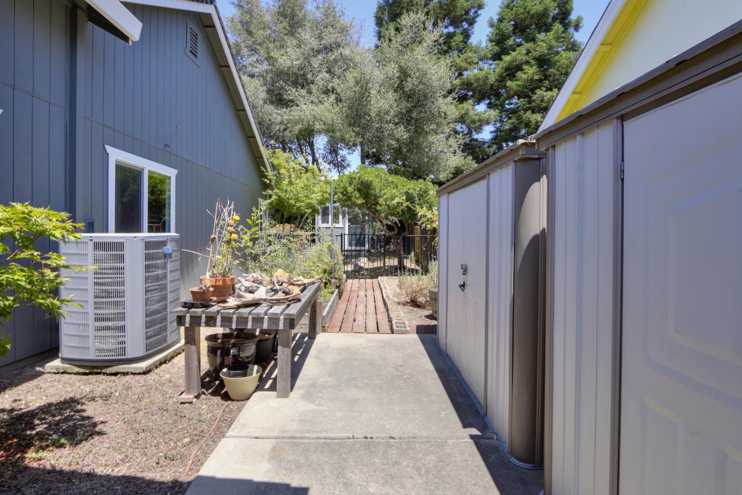 1412 Kennedy Drive