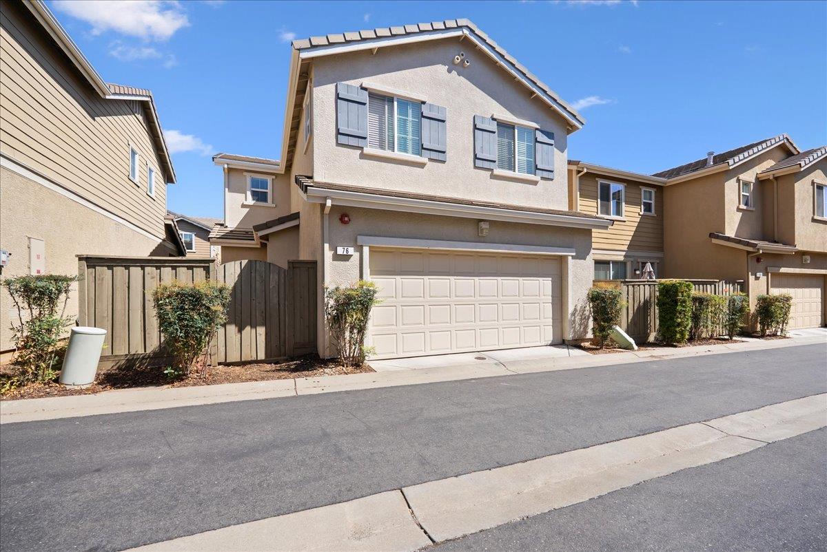 76 Crystalwood Circle