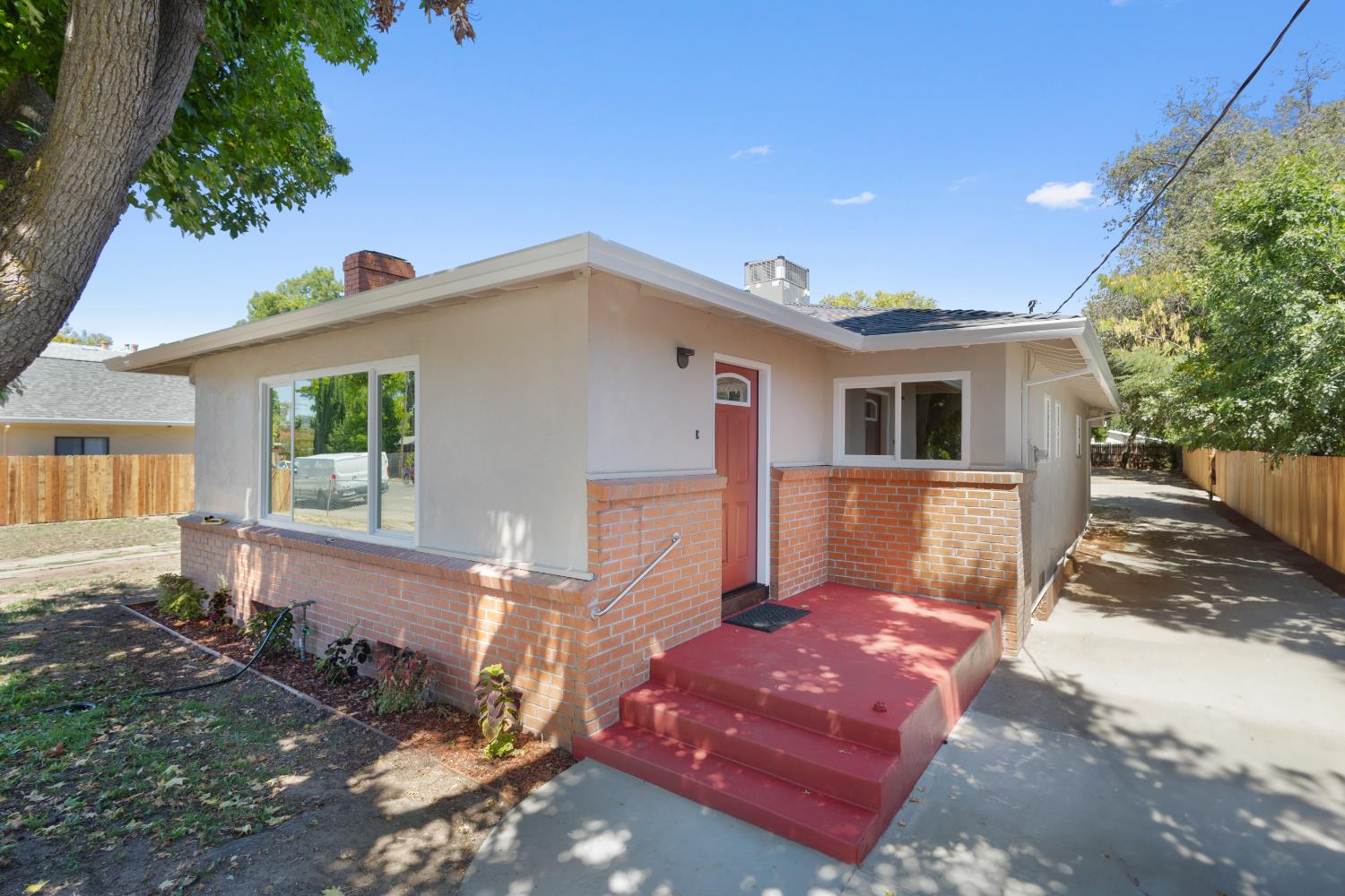 308 6th Street