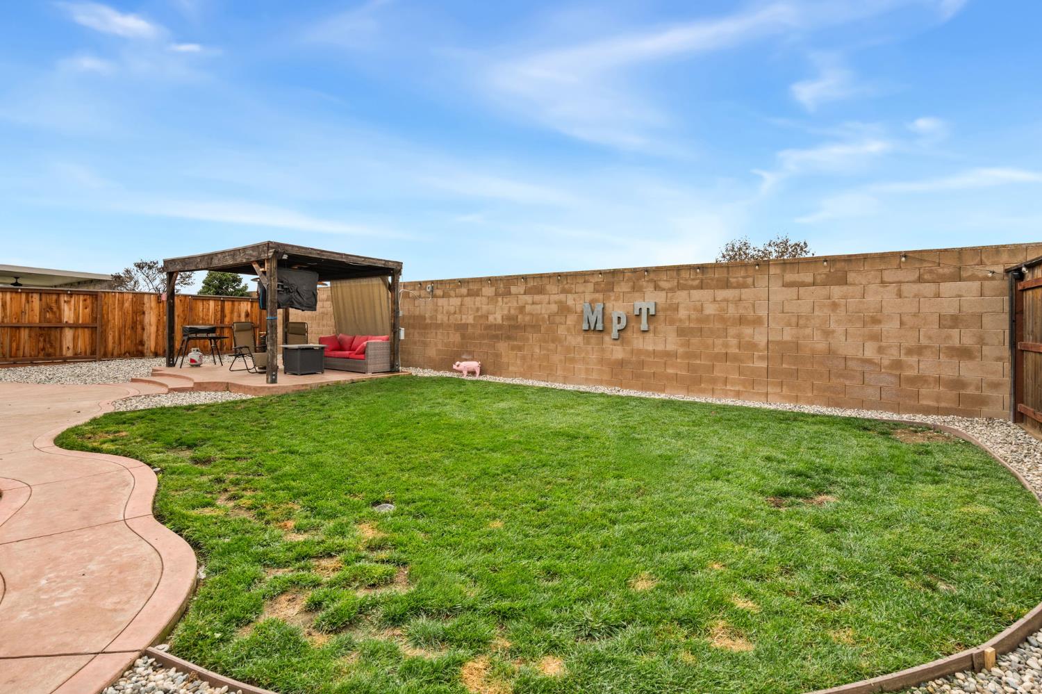 4404 Seykota Avenue