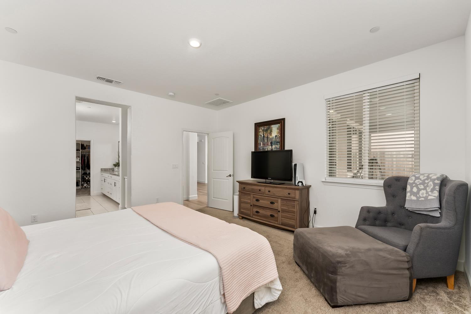 7773 Shattuck Court