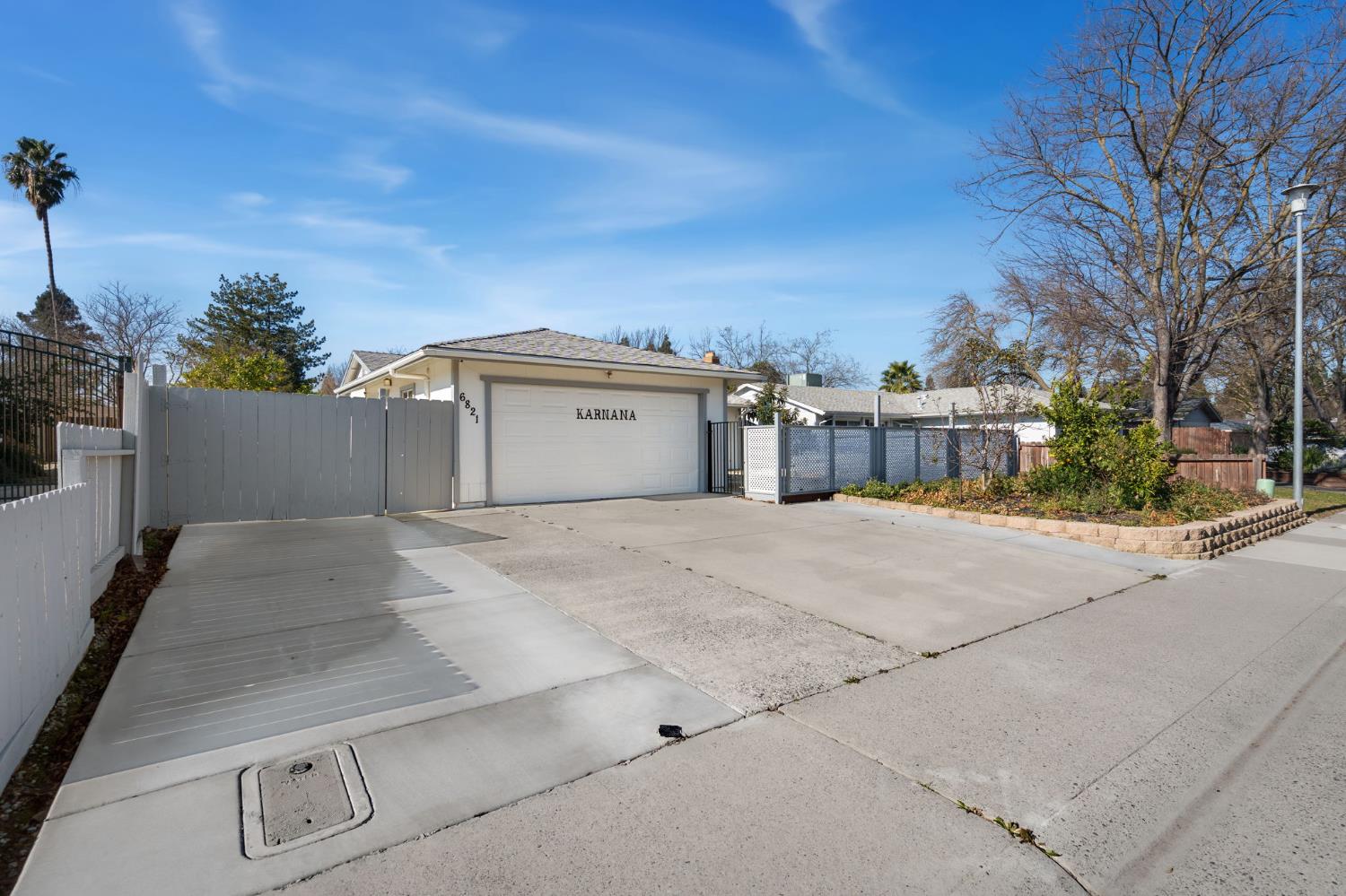 6821 Scoter Way