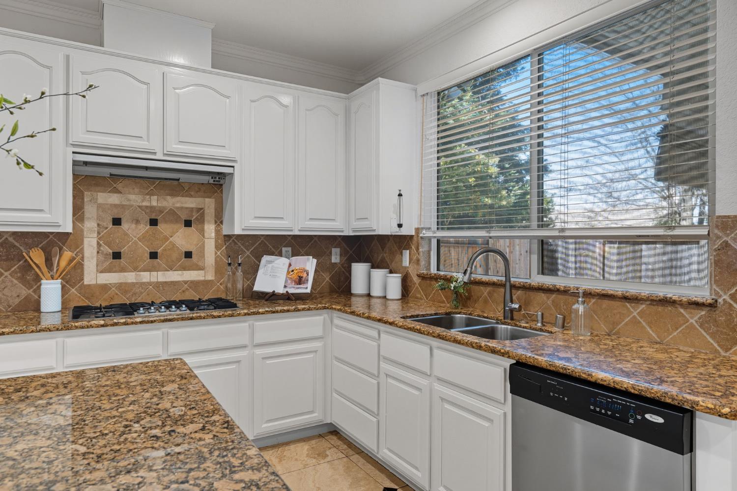 3203 Thistle Court