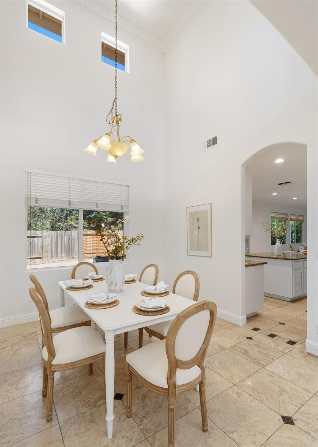 3203 Thistle Court