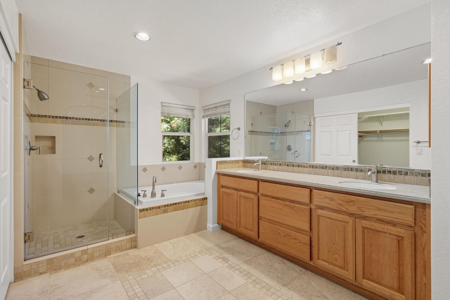 3203 Thistle Court