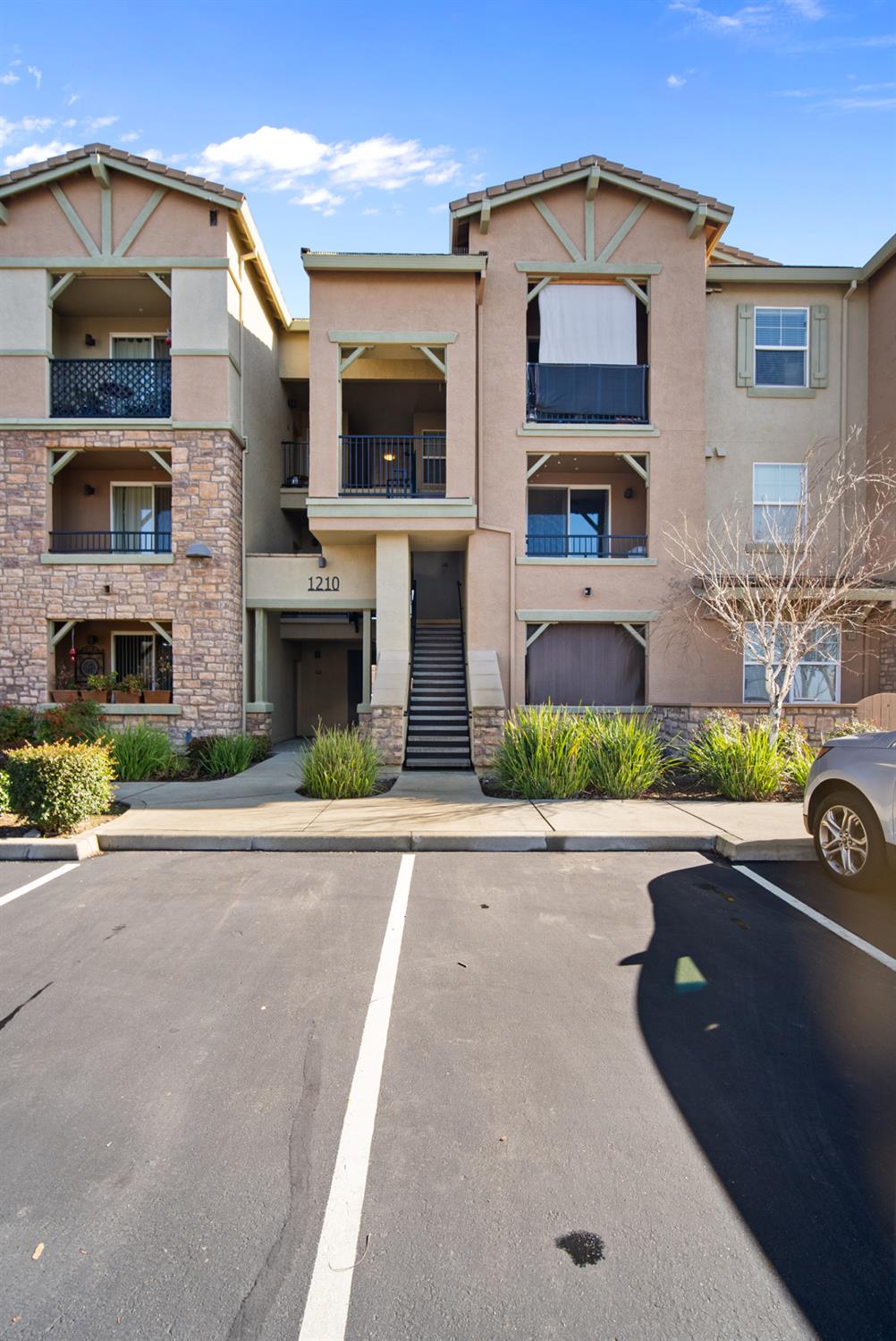 1210 Whitney Ranch Parkway 526